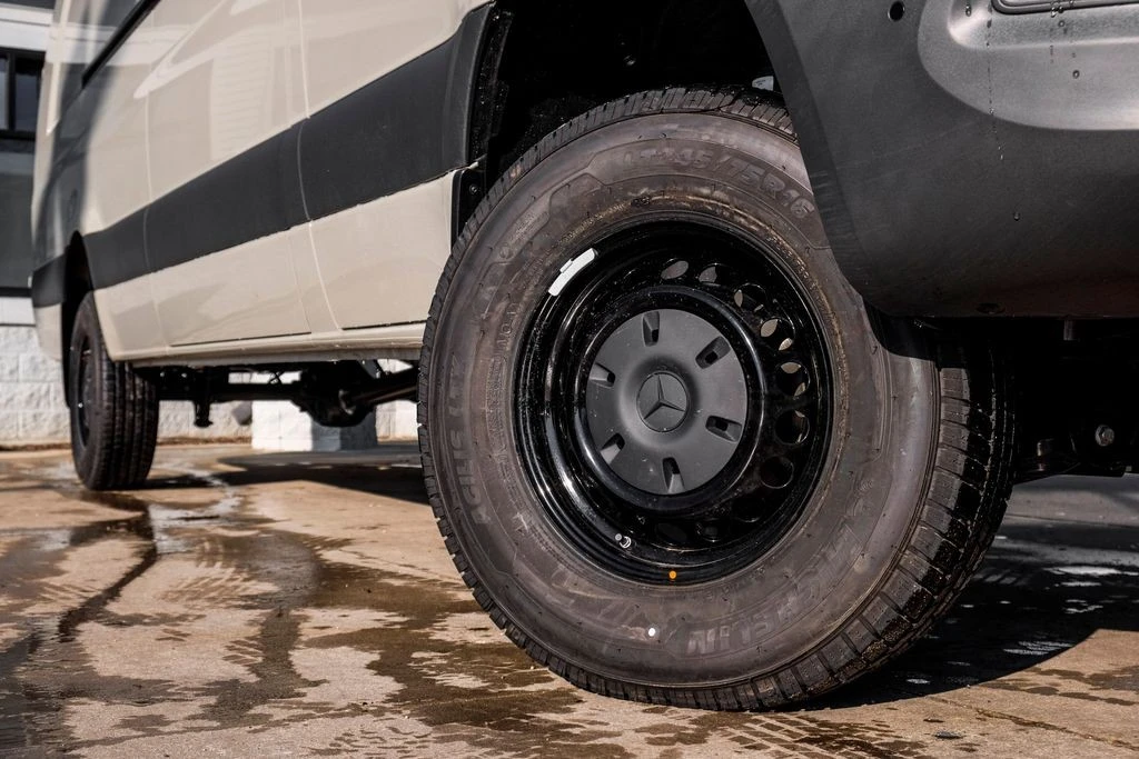 2026 Mercedes-Benz VS30 Sprinter - Image 7 of 21