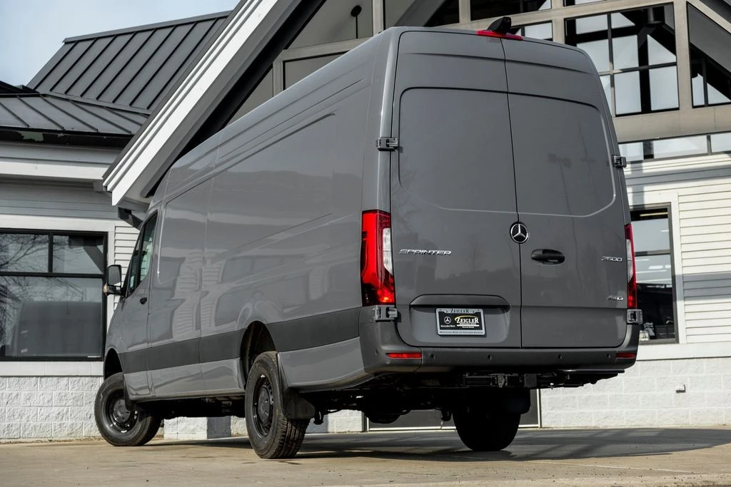 2026 Mercedes-Benz VS30 Sprinter - Image 2 of 21
