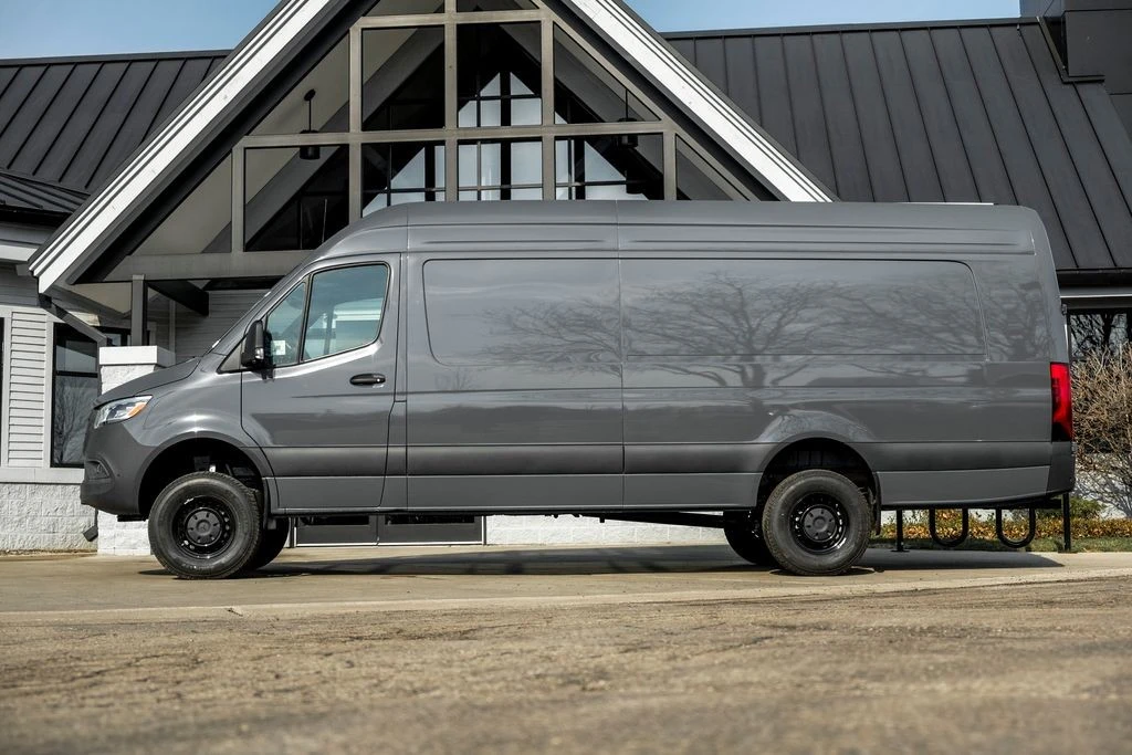 2026 Mercedes-Benz VS30 Sprinter - Image 3 of 21