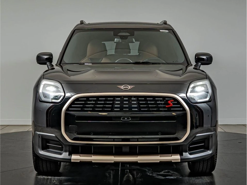 2026 Mini Countryman 3rd Gen - Image 2 of 20