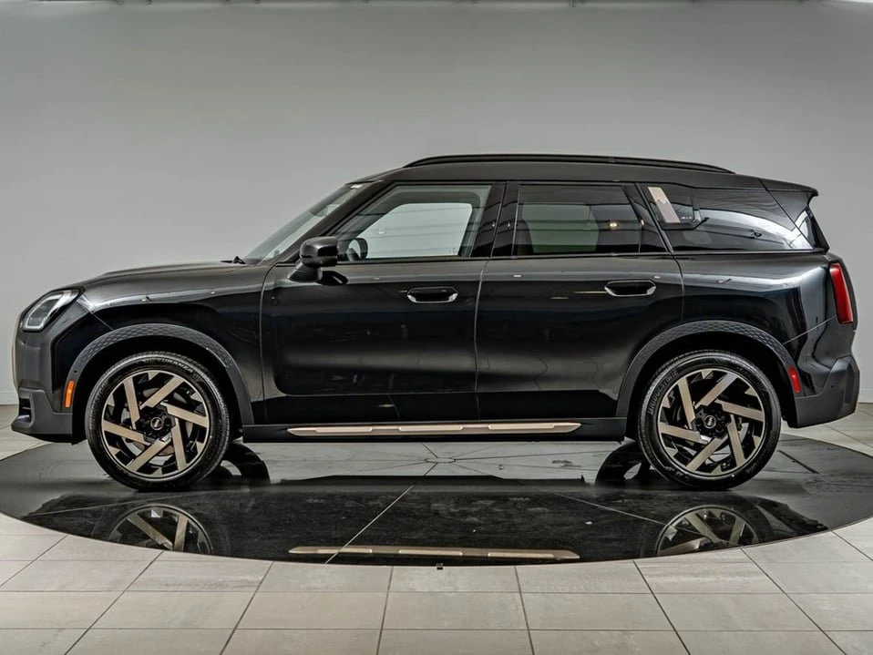 2026 Mini Countryman 3rd Gen - Image 8 of 20