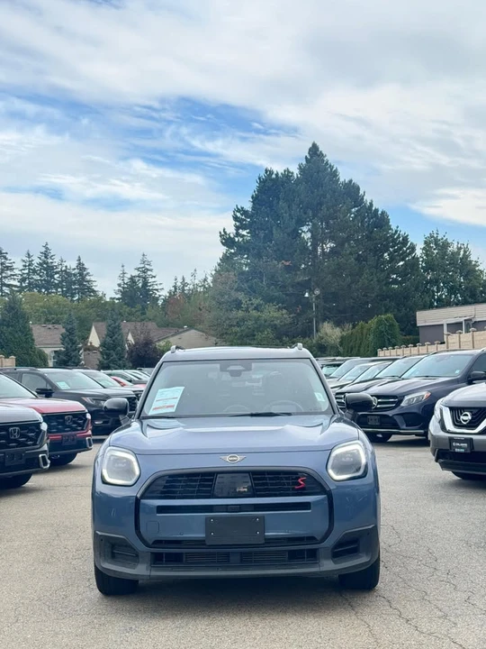 2026 Mini Countryman 3rd Gen - Image 2 of 13