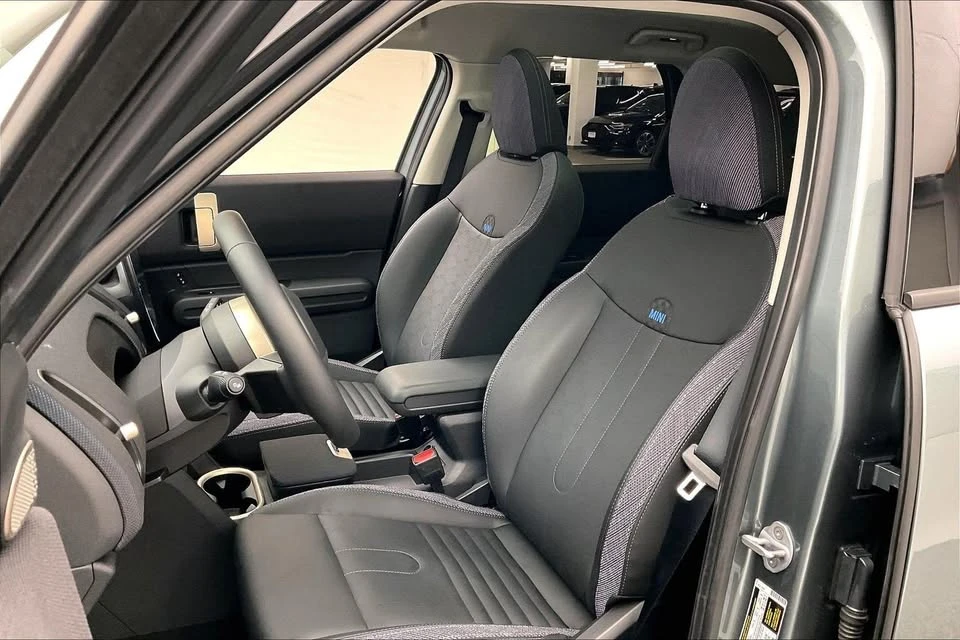 2026 Mini Countryman 3rd Gen - Image 18 of 20