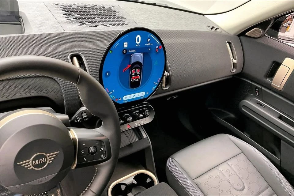 2026 Mini Countryman 3rd Gen - Image 9 of 20