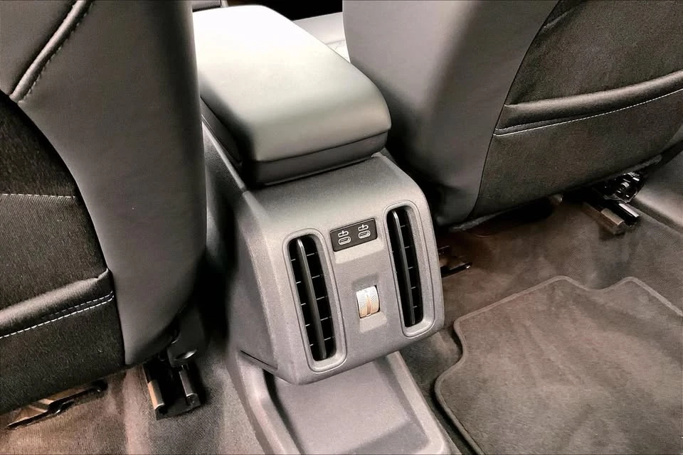 2026 Mini Countryman 3rd Gen - Image 9 of 20
