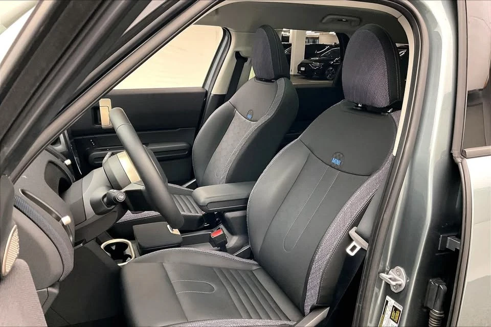 2026 Mini Countryman 3rd Gen - Image 17 of 20