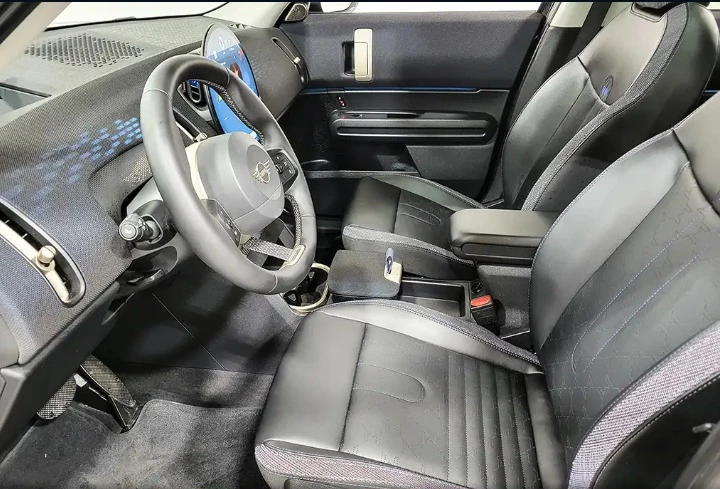 2026 Mini Countryman 3rd Gen - Image 9 of 17