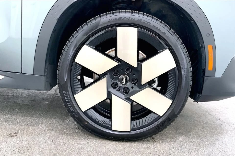 2026 Mini Countryman 3rd Gen - Image 14 of 20