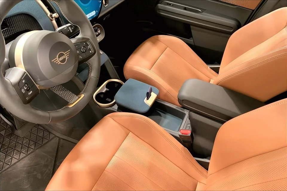 2026 Mini Countryman 3rd Gen - Image 12 of 20