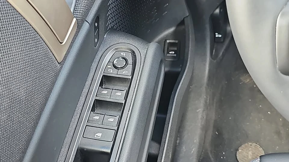 2026 Mini Countryman 3rd Gen - Image 16 of 20