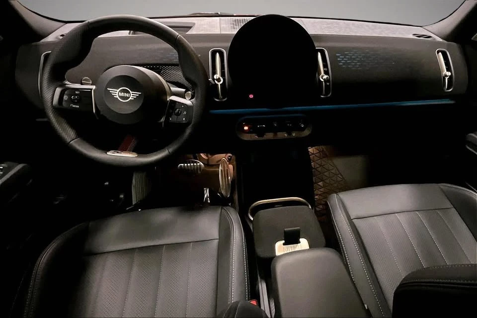 2026 Mini Countryman 3rd Gen - Image 8 of 12