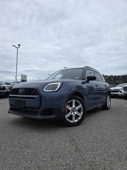 2026 Mini Countryman 3rd Gen - Image 2 of 15