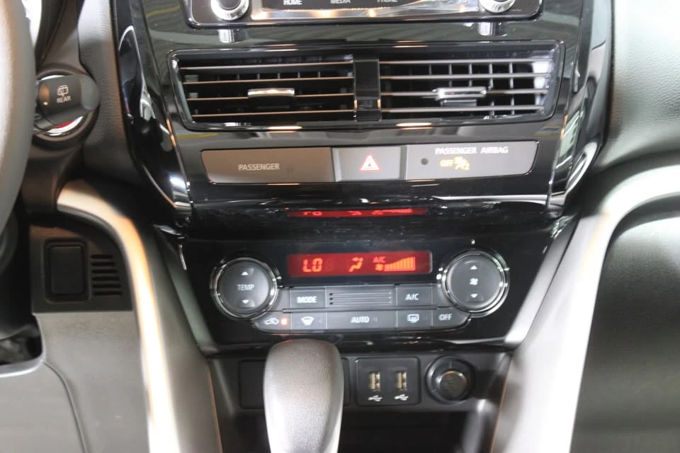 2026 Mitsubishi Eclipse Cross - Image 12 of 20