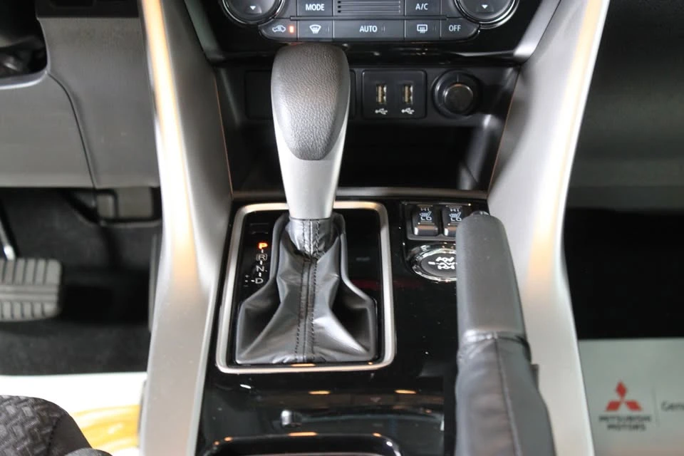 2026 Mitsubishi Eclipse Cross - Image 13 of 20