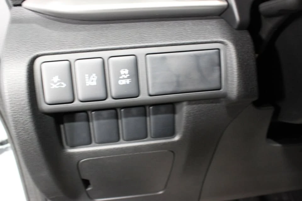 2026 Mitsubishi Eclipse Cross - Image 19 of 20