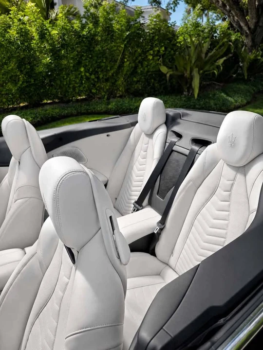 2026 Maserati GranCabrio - Image 17 of 20