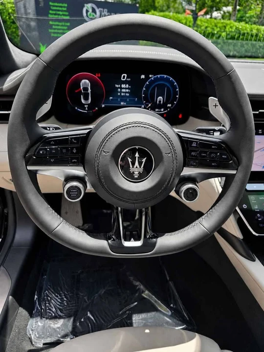 2026 Maserati GranCabrio - Image 13 of 20