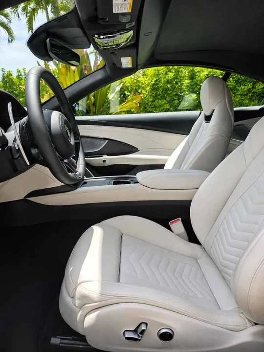 2026 Maserati GranCabrio - Image 14 of 20