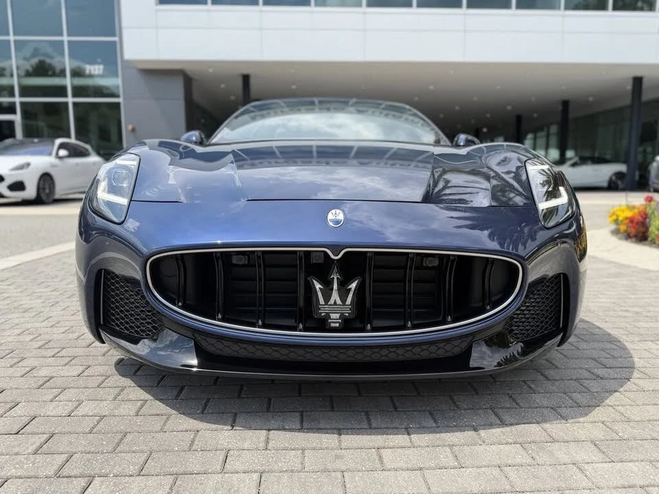 2026 Maserati GranCabrio - Image 2 of 5