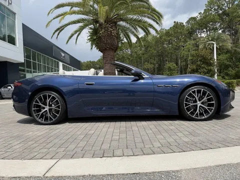 2026 Maserati GranCabrio AWD