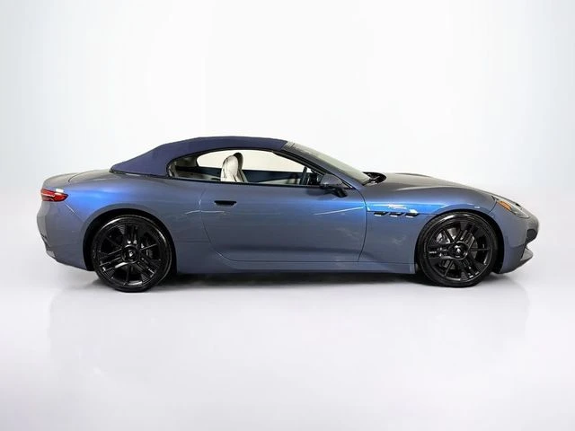 2026 Maserati GranCabrio - Image 7 of 25
