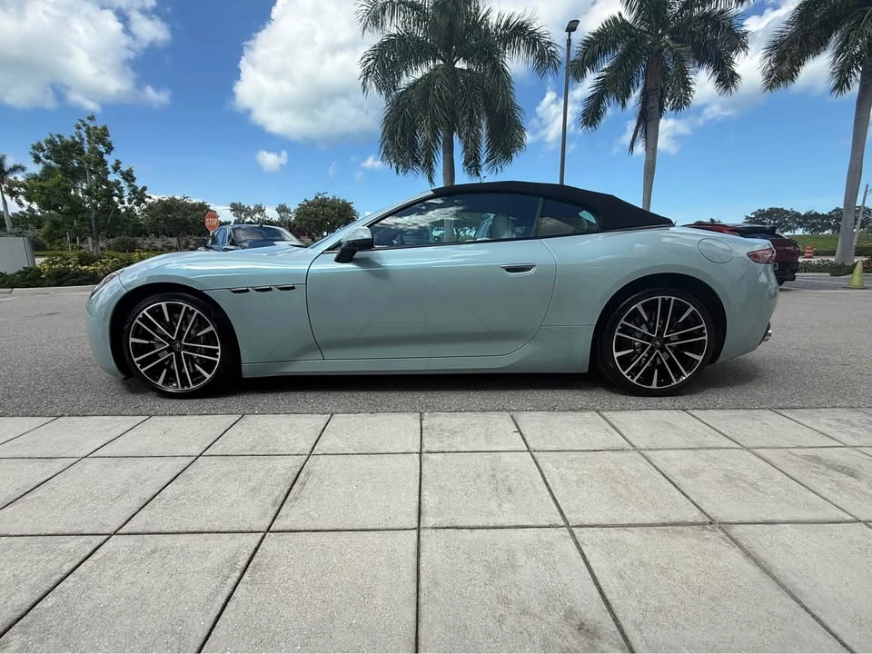 2026 Maserati GranCabrio - Image 4 of 20