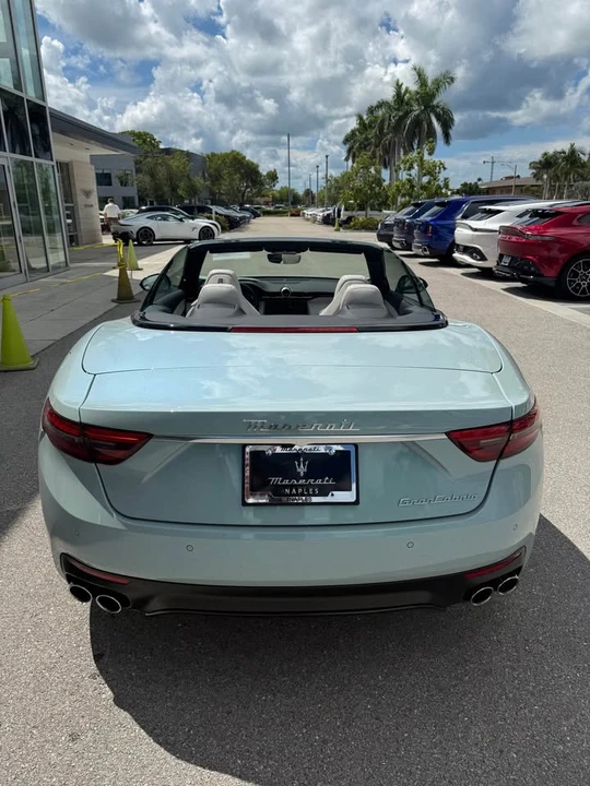 2026 Maserati GranCabrio - Image 11 of 20