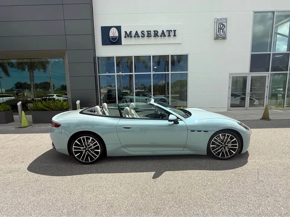 2026 Maserati GranCabrio - Image 5 of 20