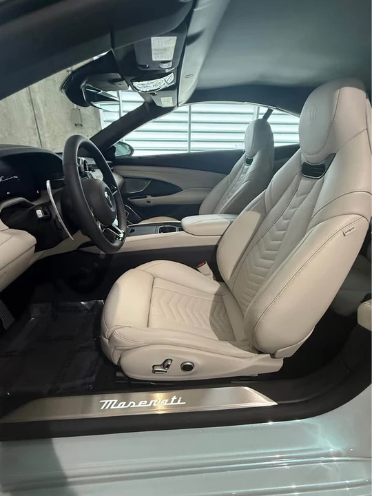 2026 Maserati GranCabrio - Image 18 of 20