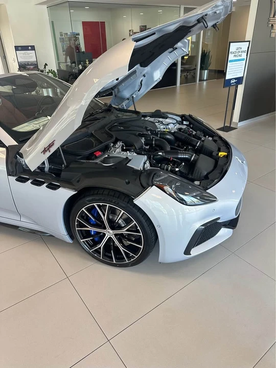 2026 Maserati GranCabrio - Image 10 of 13