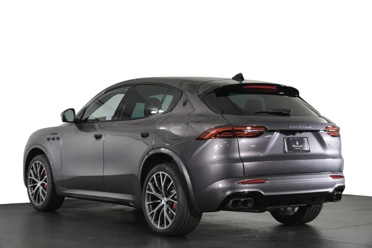 2026 Maserati Grecale - Image 3 of 7