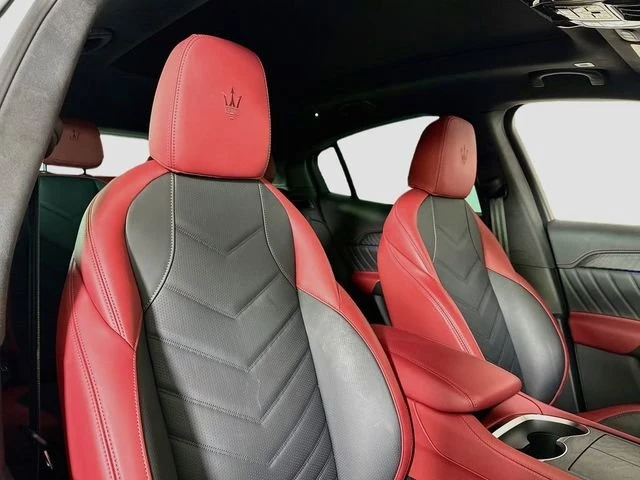 2026 Maserati Grecale - Image 16 of 20