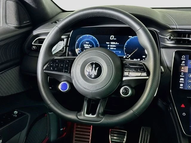 2026 Maserati Grecale - Image 10 of 20