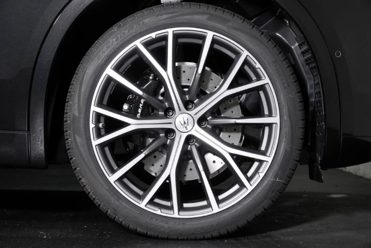 2026 Maserati Grecale - Image 5 of 7