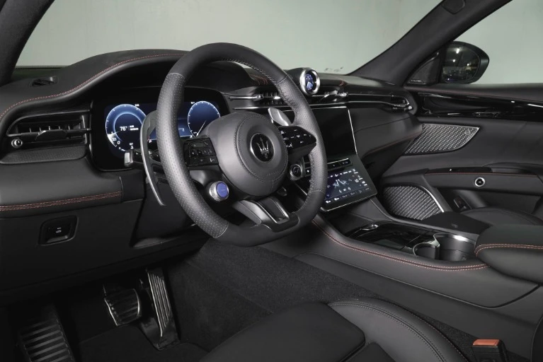 2026 Maserati Grecale - Image 4 of 7