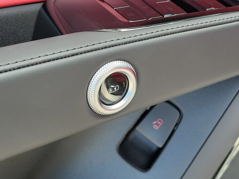 2026 Maserati Grecale - Image 23 of 31