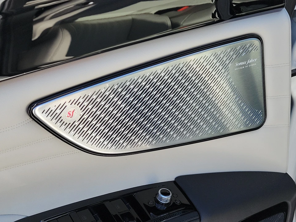 2026 Maserati Grecale - Image 21 of 31