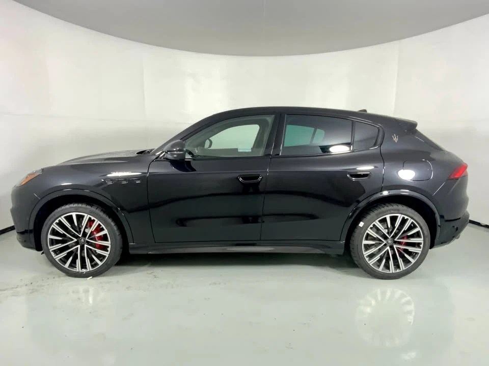 2026 Maserati Grecale - Image 3 of 18