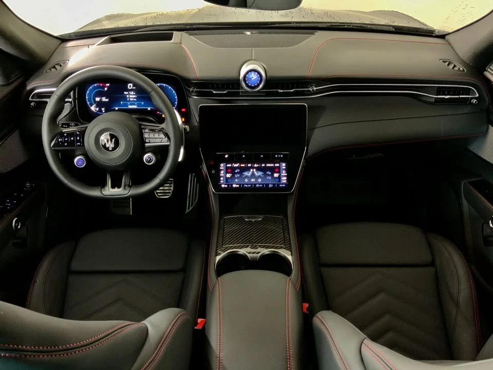 2026 Maserati Grecale - Image 16 of 18