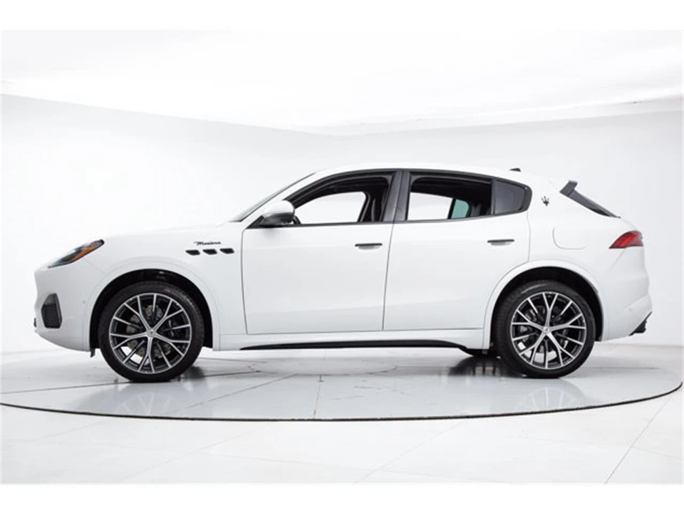 2026 Maserati Grecale - Image 2 of 22