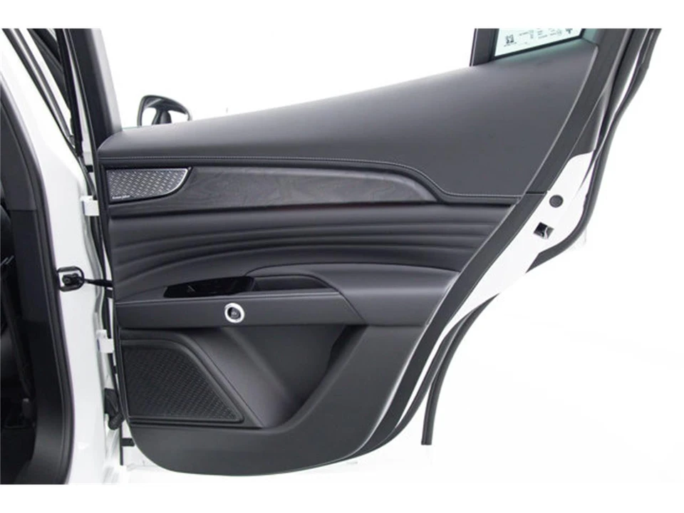 2026 Maserati Grecale - Image 12 of 22