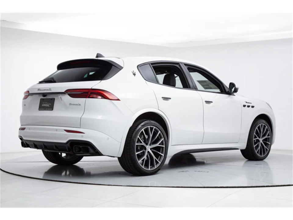 2026 Maserati Grecale - Image 5 of 22