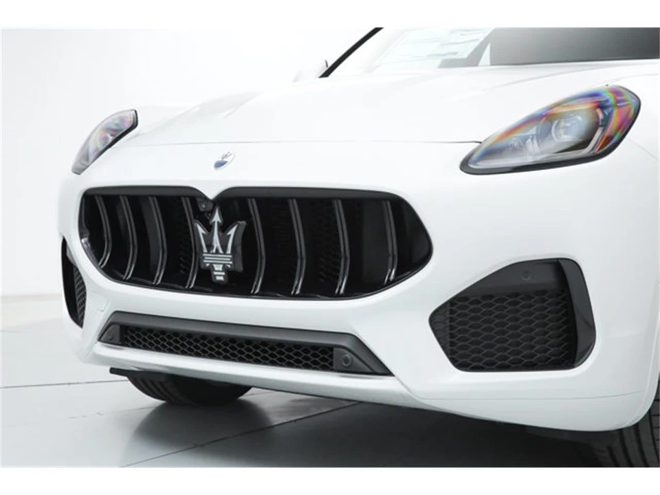 2026 Maserati Grecale - Image 9 of 24