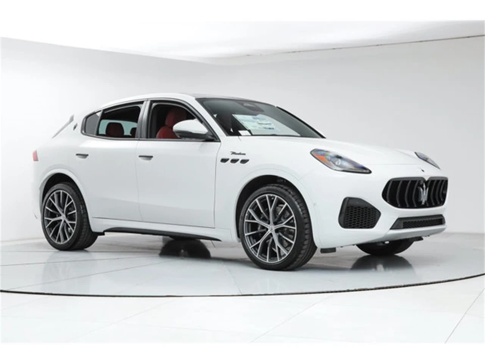 2026 Maserati Grecale - Image 7 of 24
