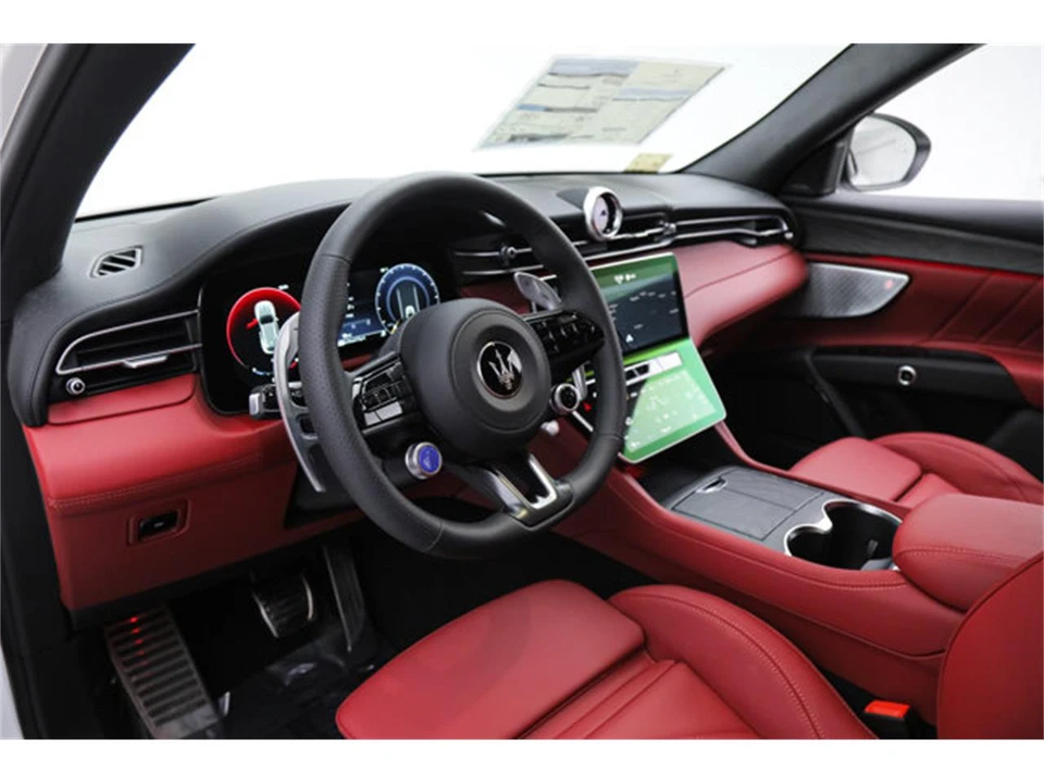 2026 Maserati Grecale - Image 17 of 24