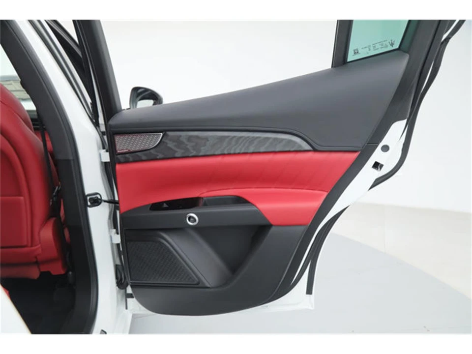2026 Maserati Grecale - Image 14 of 24