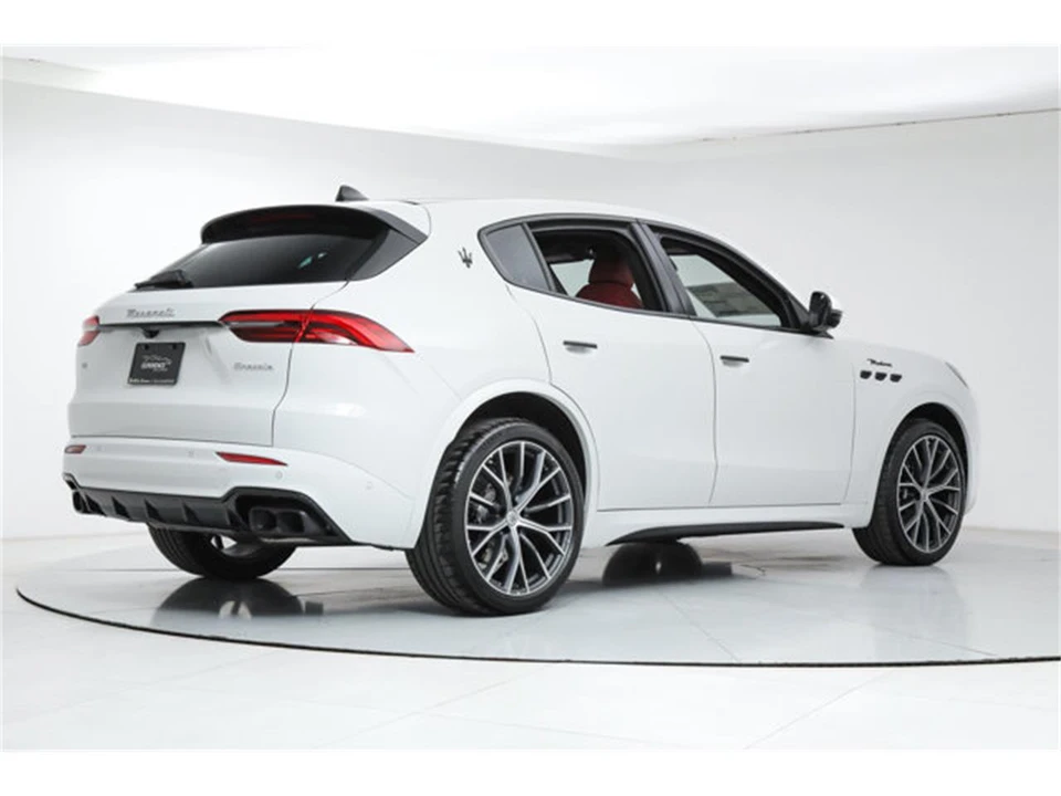 2026 Maserati Grecale - Image 5 of 24