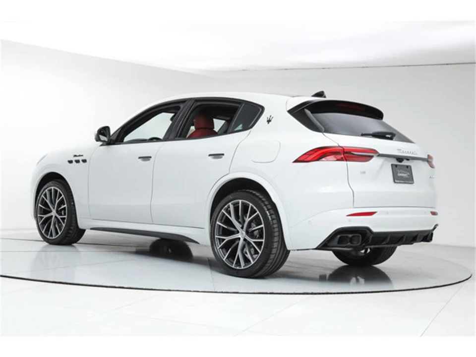 2026 Maserati Grecale - Image 3 of 24