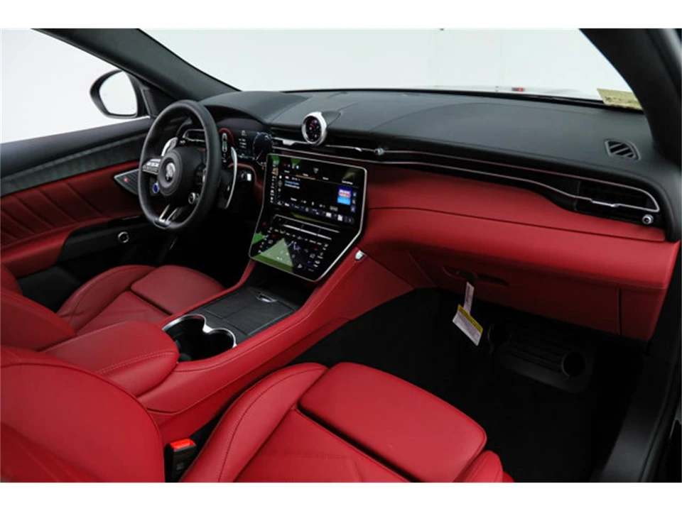 2026 Maserati Grecale - Image 12 of 21