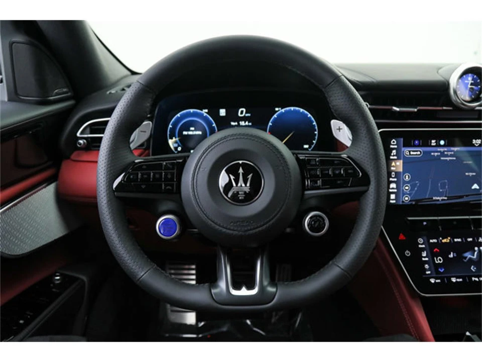 2026 Maserati Grecale - Image 17 of 21